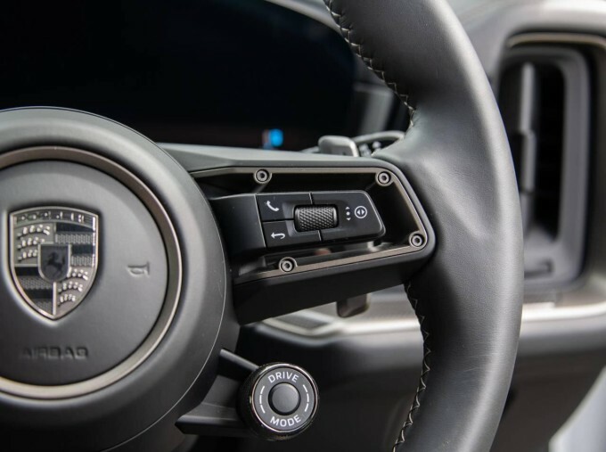 Porsche Cayenne 3.0 V6 E-hybrid 25.9Kwh Black Edition Coupe Pe YK26AWZ Black #41