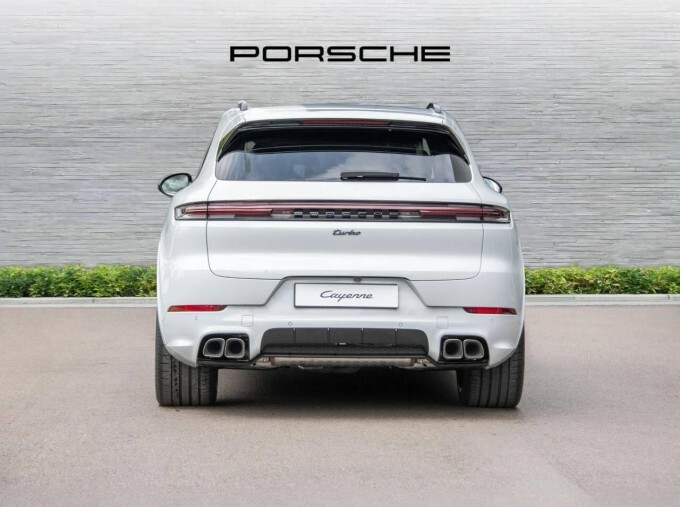 Porsche Cayenne 3.0 V6 E-hybrid 25.9Kwh Black Edition Coupe Pe YK26AWZ Black #7