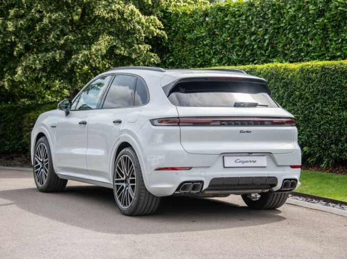 Porsche Cayenne 3.0 V6 E-hybrid 25.9Kwh Black Edition Coupe Pe YK26AWZ Black #65