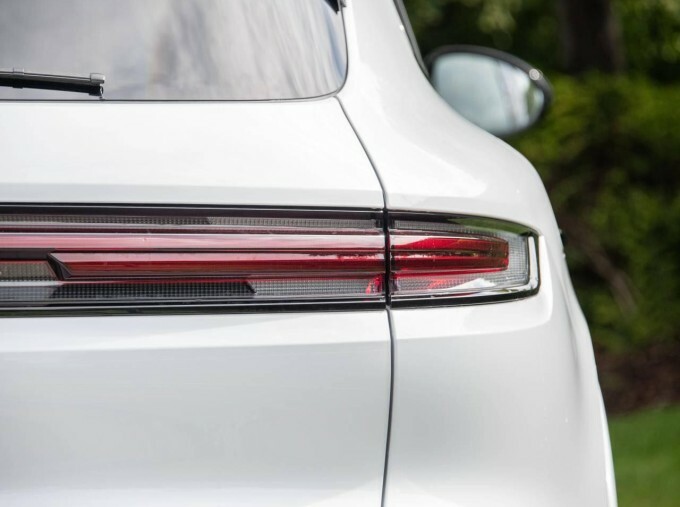 Porsche Cayenne 3.0 V6 E-hybrid 25.9Kwh Black Edition Coupe Pe YK26AWZ Black #25