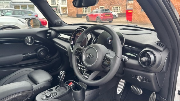 Mini Hatch 2.0 John Cooper Works Steptronic Euro 6 3-Door White #6