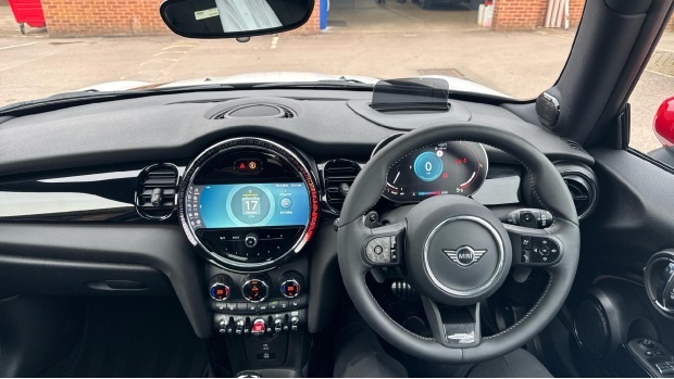 Mini Hatch 2.0 John Cooper Works Steptronic Euro 6 3-Door White #4