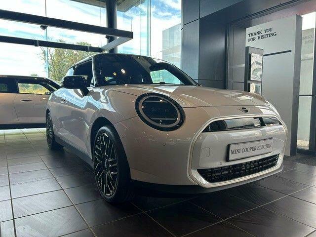 Mini Electric E 40.7Kwh Exclusive 3-Door White