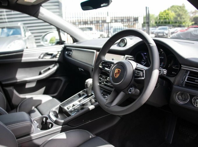 Porsche Macan Macan Suv #4