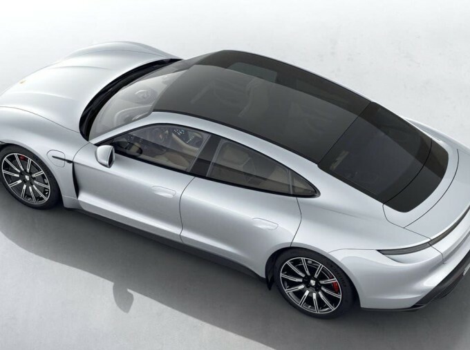 Porsche Taycan Performance Plus 93.4Kwh 4S 4Wd 4-Door Silver #4