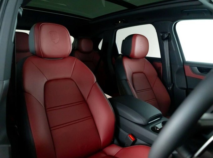 Porsche Cayenne 3.0 V6 E-hybrid 25.9Kwh S Black Edition Tiptronics Black #5