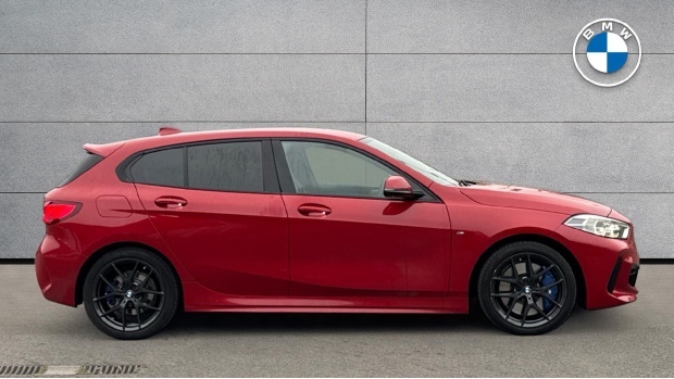 BMW 1 Series 118I M Sport Dct Euro 6 5-Door Red #3