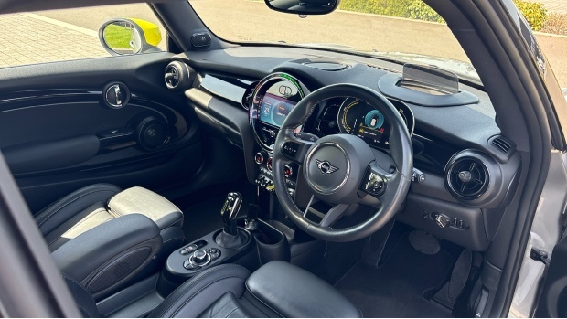 Mini Electric Cooper Se 32.6Kwh Level 3 3-Door Silver #6