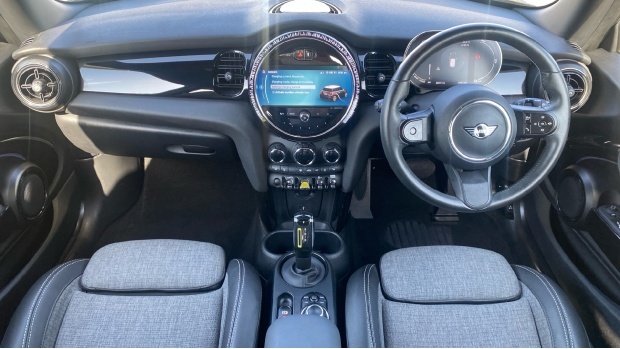 Mini Electric Cooper Se 32.6Kwh Level 2 3-Door Green #4