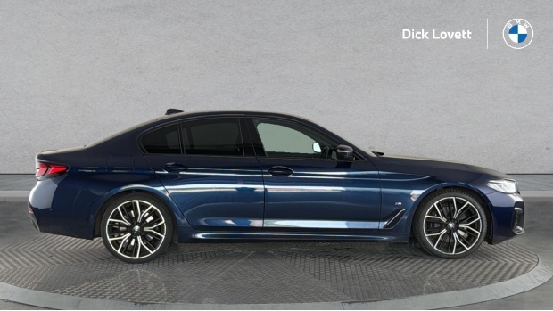 BMW 5 Series 520I Mht M Sport Steptronic Euro 6 Blue #3