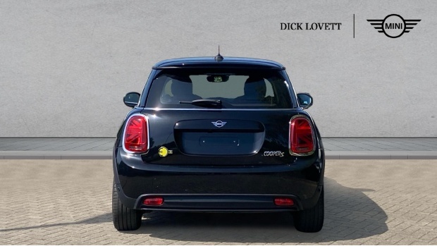 Mini Electric Hatch 135Kw Cooper S Level 2 33Kwh 17In A Black #15