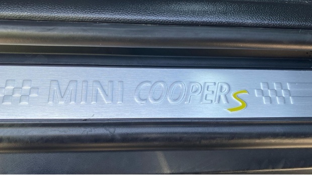 Mini Electric Hatch 135Kw Cooper S Level 2 33Kwh 17In A Black #25