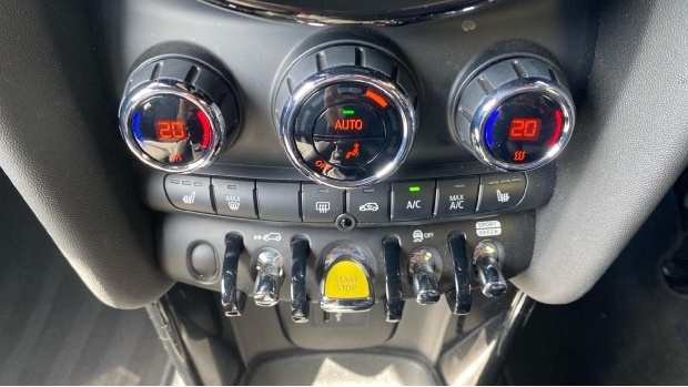 Mini Electric Hatch 135Kw Cooper S Level 2 33Kwh 17In A Black #31