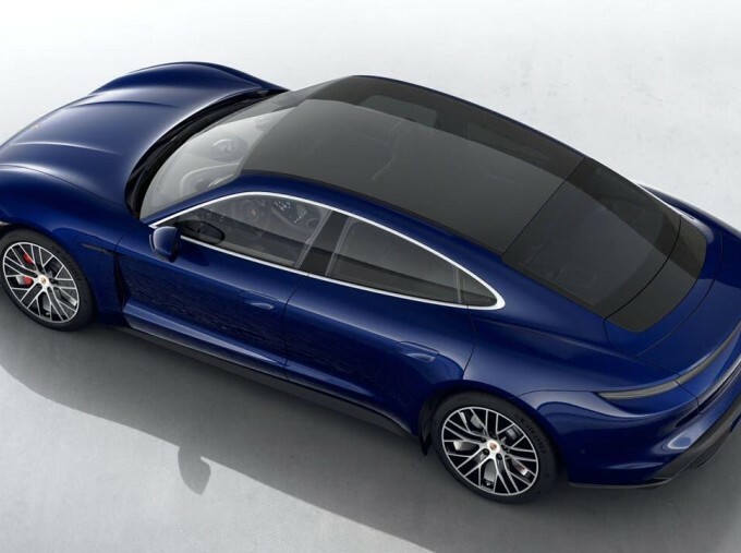 Porsche Taycan Performance Plus 93.4Kwh 4S 4Wd 4-Door Blue #4