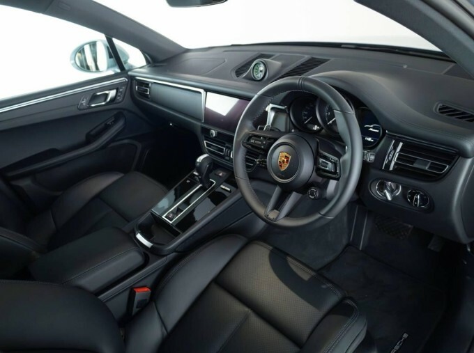 Porsche Macan Macan Four Wheel Drive Silver #4