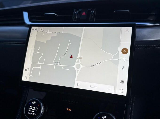 Jaguar F-Pace 2.0 D200 Mhev R-dynamic Se Black Awd Euro 6  #11