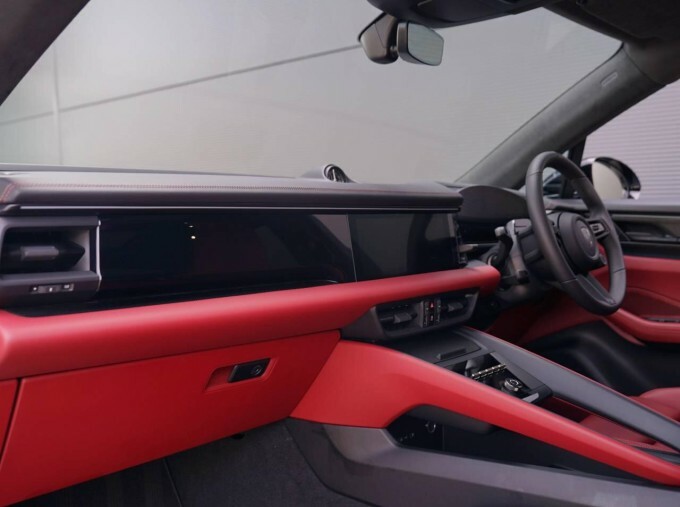Porsche Macan 100Kwh Turbo 4Wd 5-Door Grey #5