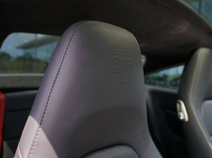 Porsche 911 911 Carrera S Black #19