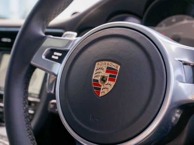 Porsche 911 911 Carrera S Black #14