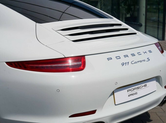 Porsche 911 911 Carrera S Black #50
