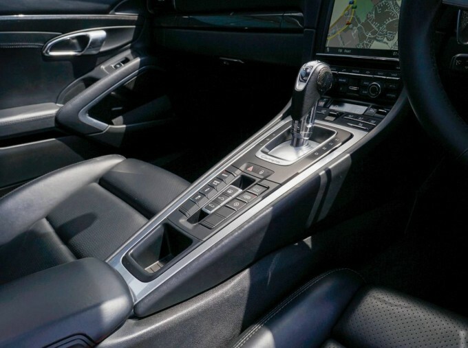 Porsche 911 911 Carrera S Black #28