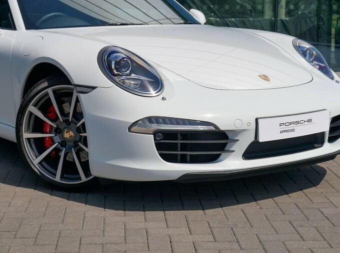 Porsche 911 911 Carrera S Black #45