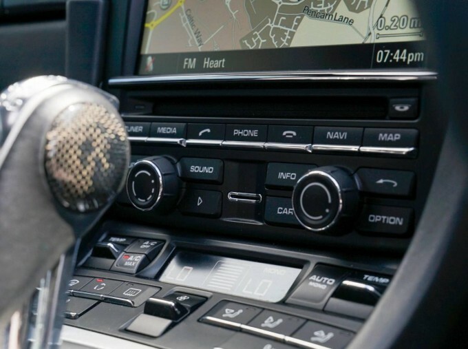 Porsche 911 911 Carrera S Black #30