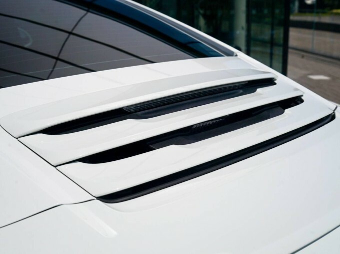 Porsche 911 911 Carrera S Black #52