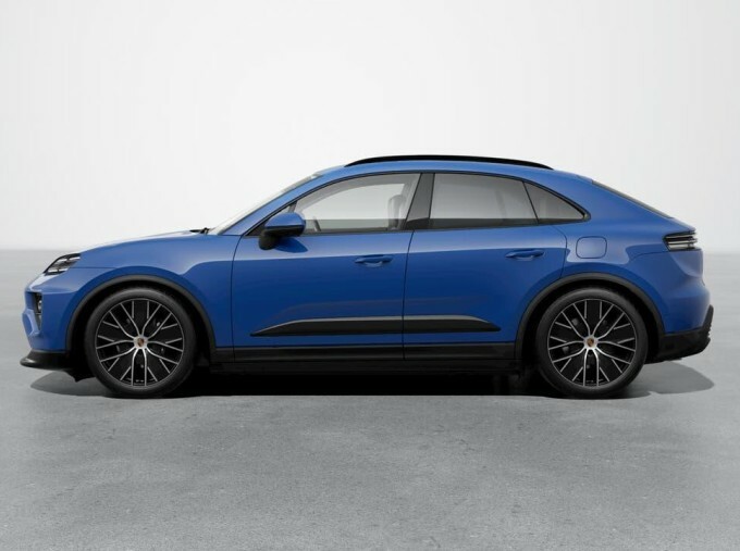 Porsche Macan 100Kwh 5-Door Blue #2