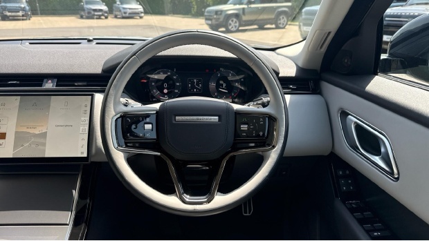 Land Rover Range Rover Velar Dynamic Se Black #15