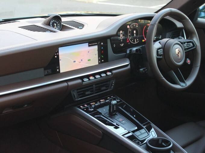 Porsche 911 3.0T 992 Carrera Pdk Euro 6 2-Door Green #3