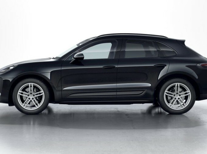 Porsche Macan 2.0T Pdk 4Wd Euro 6 5-Door Black #2