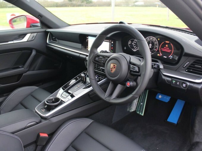 Porsche 911 3.0T 992 Carrera Pdk Euro 6 2-Door Red #4