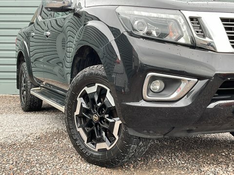 Nissan Navara Dci Tekna Shr Black #2