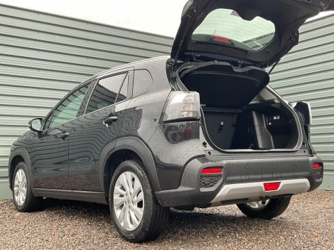 Suzuki SX4 S Cross Ultra Red #15