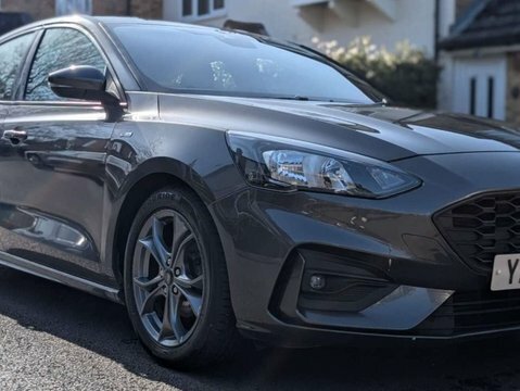 Ford Focus 1.0 Focus St-line YA19CXC Grey