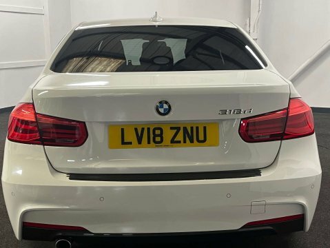 BMW 3 Series 2.0 318D M LV18ZNU White #5