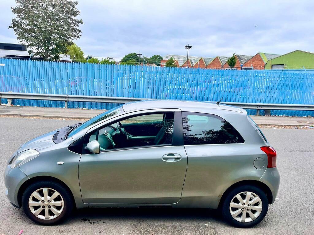 Toyota Yaris 1.3 Zinc Multimode Silver #5