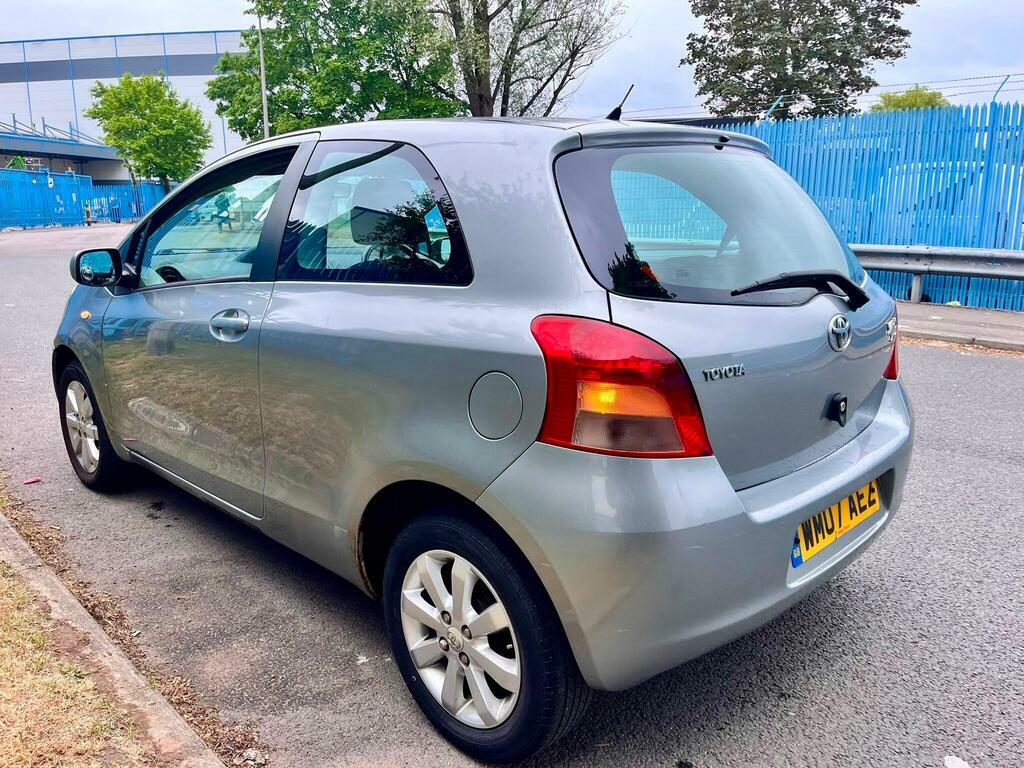 Toyota Yaris 1.3 Zinc Multimode Silver #4
