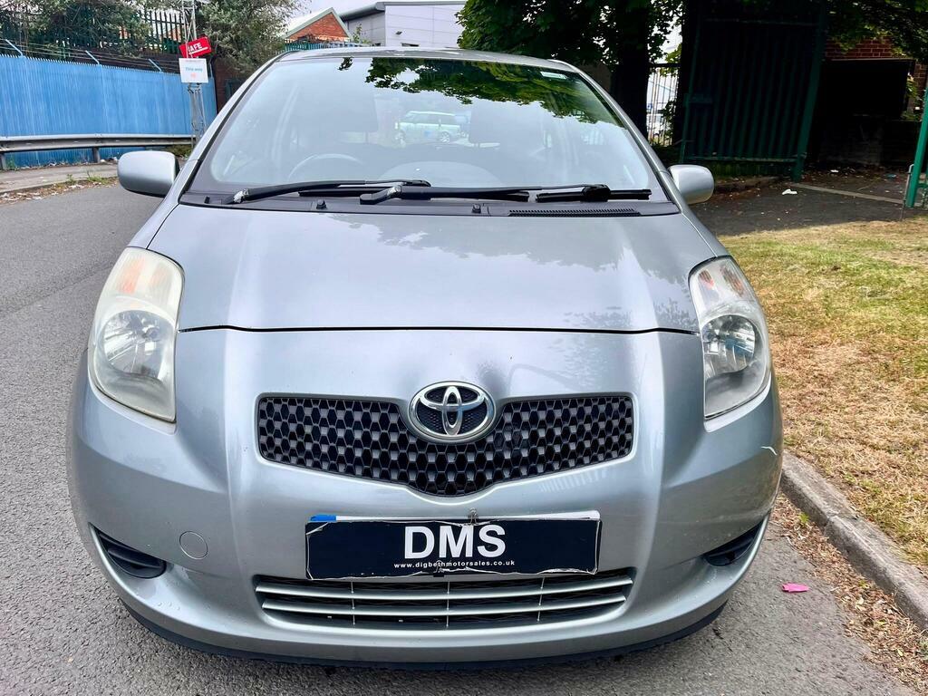 Toyota Yaris 1.3 Zinc Multimode Silver #2