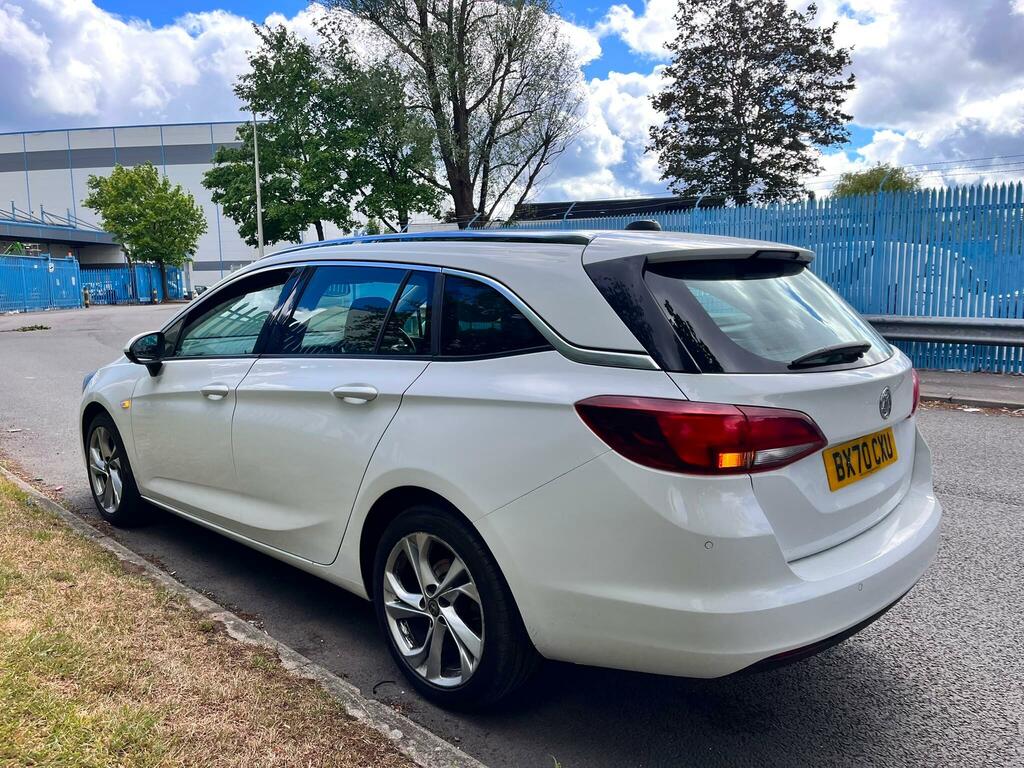 Vauxhall Astra 1.4I Turbo Sri Nav Sports Tourer Cvt Euro 6 Ss White #4