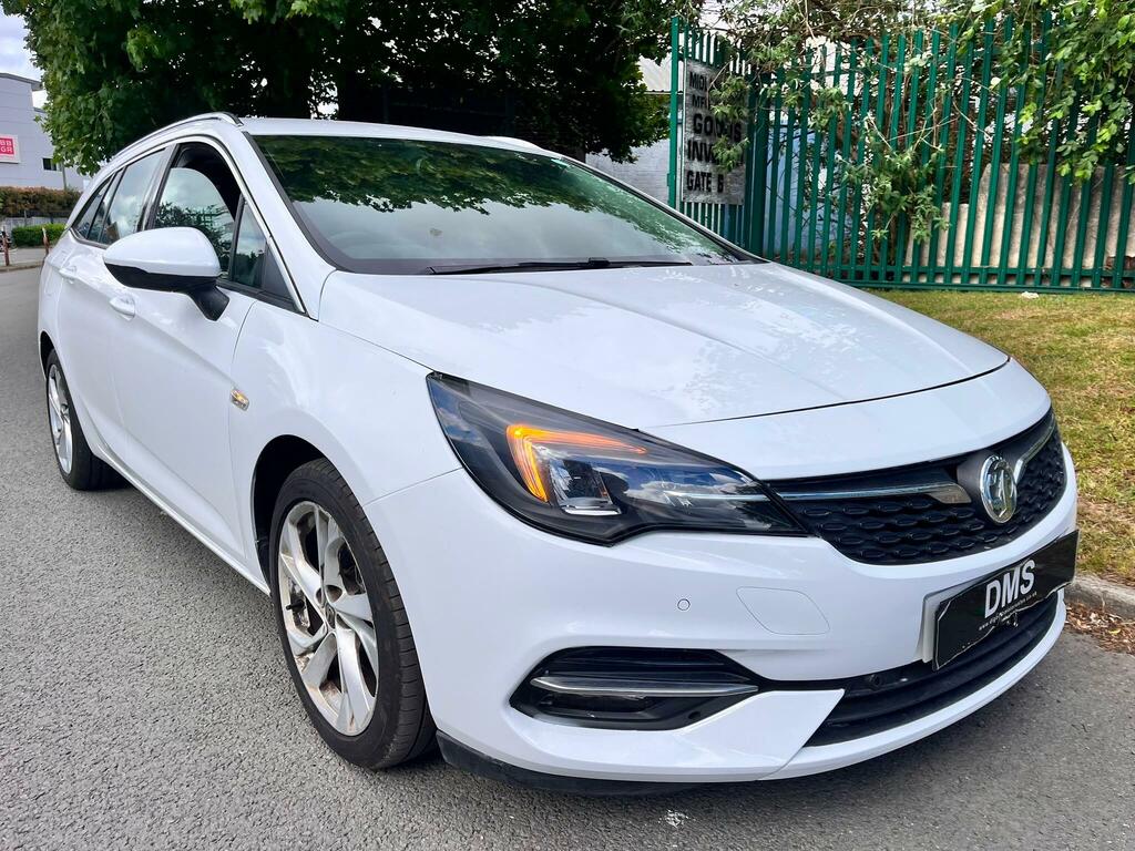 Vauxhall Astra 1.4I Turbo Sri Nav Sports Tourer Cvt Euro 6 Ss White