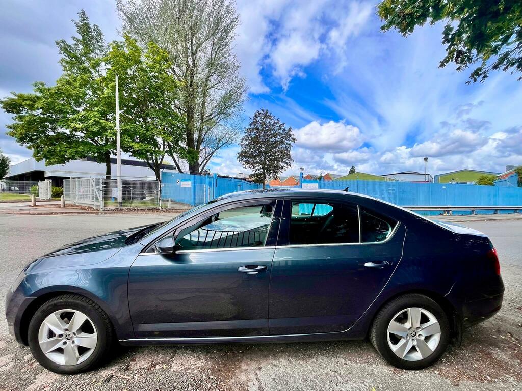 Skoda Octavia 1.6 Tdi Scr Se Technology Euro 6 Ss Grey #5