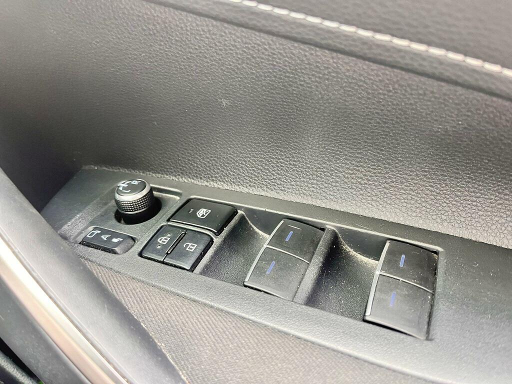 Toyota Corolla 2.0 Vvt-i Excel 177 Bhp 8In Touchscreen, Apple Red #63
