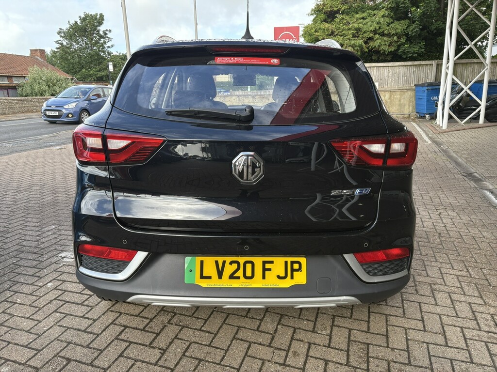 MG ZS 44.5Kwh Exclusive Suv 143 Ps LV20FJP Black #4