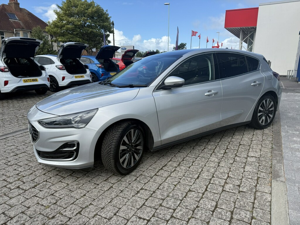 Ford Focus 1.0T Ecoboost Mhev Titanium Vignale Hatchback Silver #3