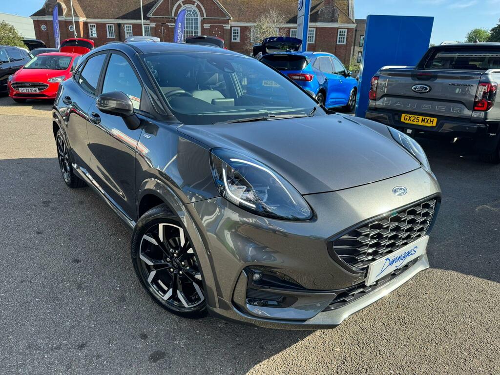 Ford Puma St-line Red #8
