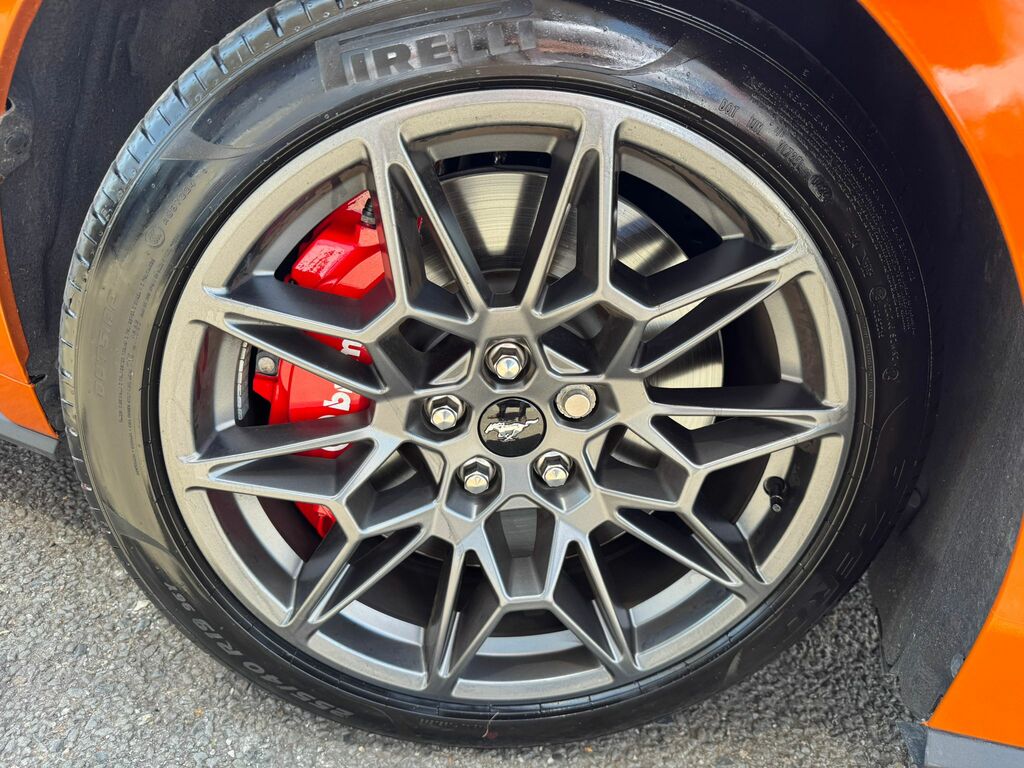 Ford Mustang 5 L Dark Horse  #9