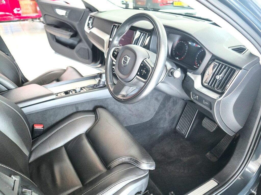 Volvo S60 2.0 Inscription Plus T5 Grey #3