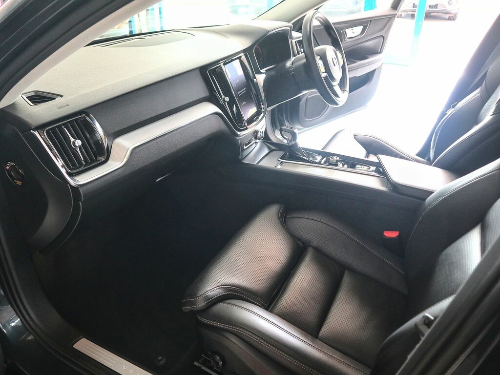 Volvo S60 2.0 Inscription Plus T5 Grey #4